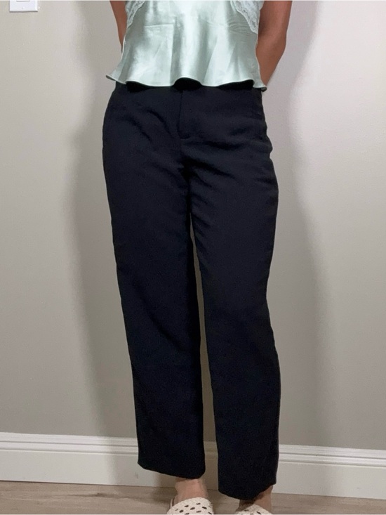 Wilfred Pants - Aritzia Carrot Pants in black - size 2